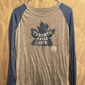 Toronto Maple Leafs, EUC raglan shirt from 2014 NHL Winter Classic, women